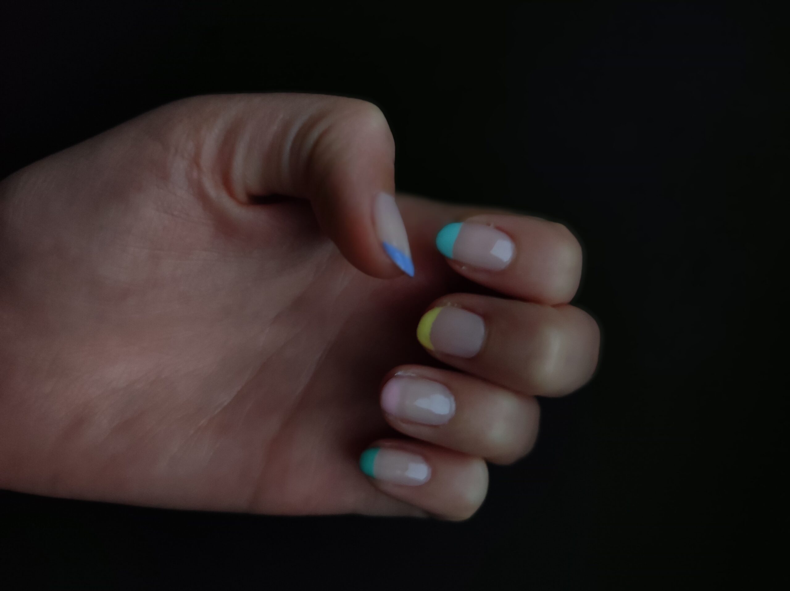 Pastellfarbender glänzender French