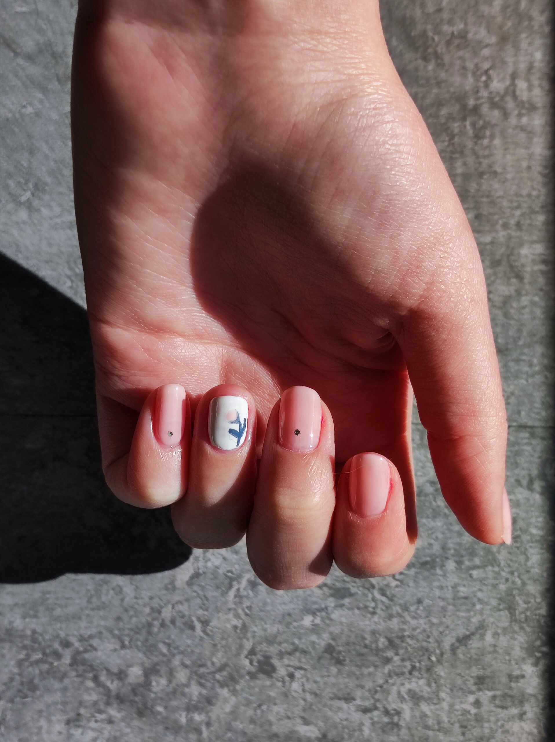 Moderne Kunst - Frische Frühlingnägel